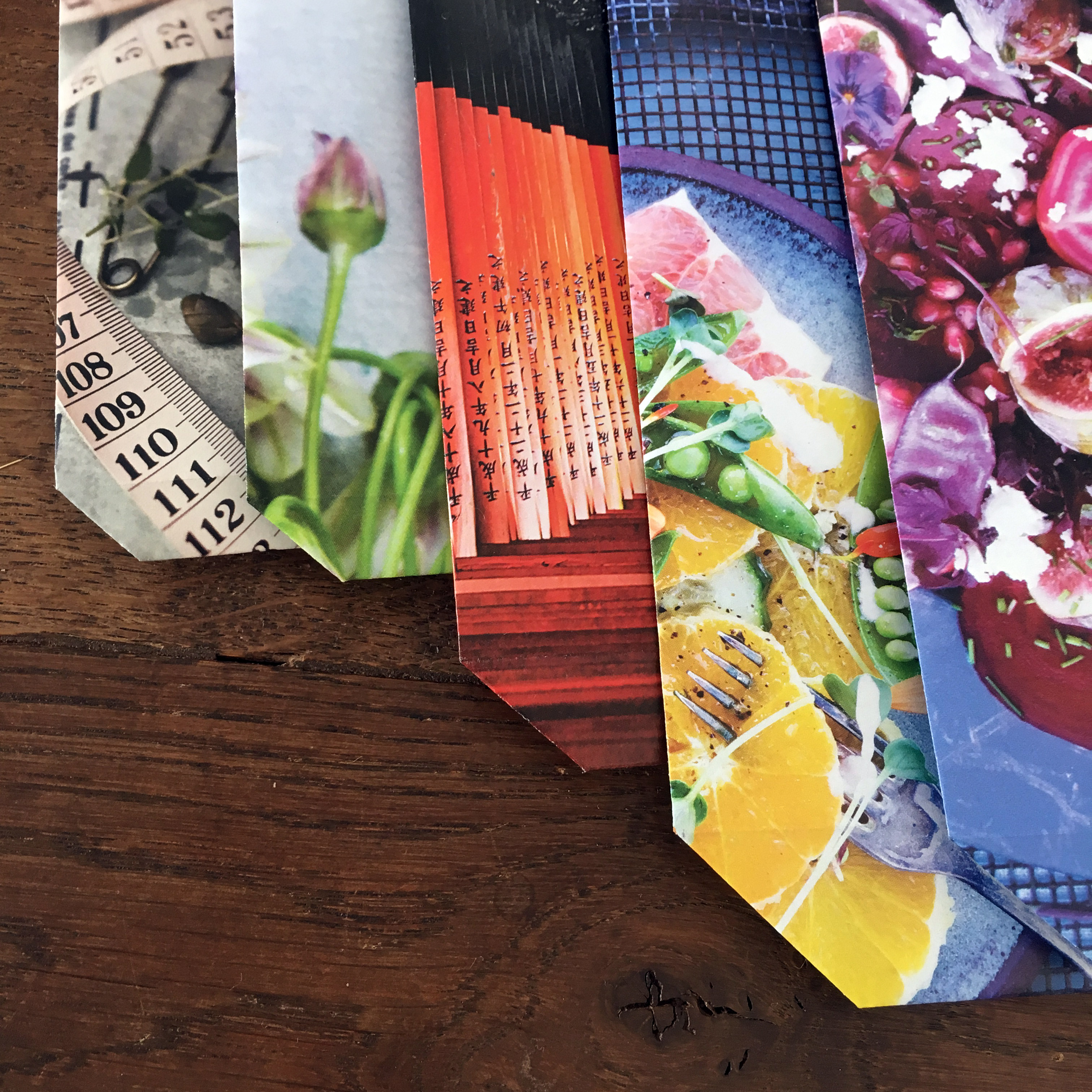 Papiergeschenktüten aus alter Zeitung